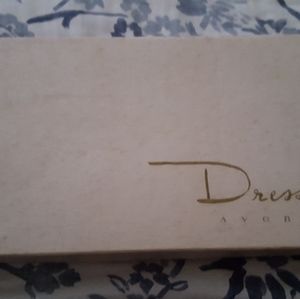 Vintage little makeup to clutch holder!